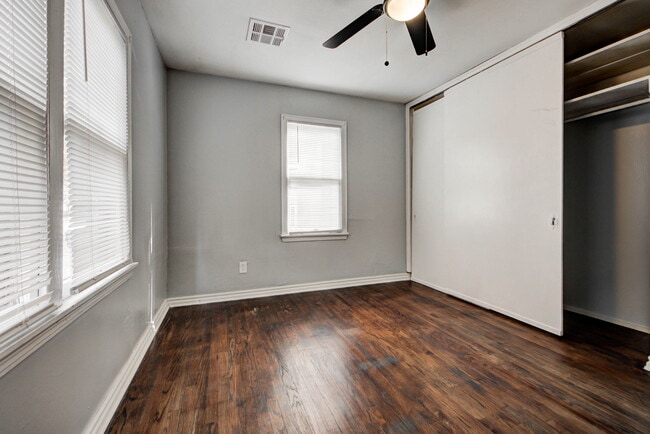 Building Photo - 1110 W Apache St