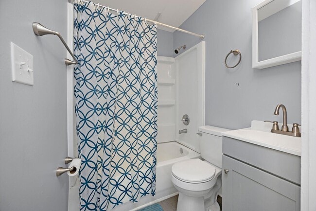 Building Photo - 104 Taylor Blvd