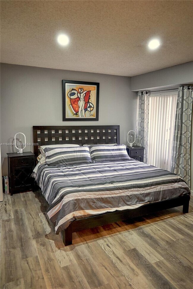 Building Photo - 7610 Westwood Dr