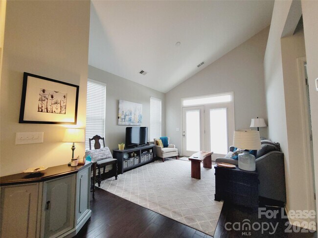 Building Photo - 101 Prairie View Ct