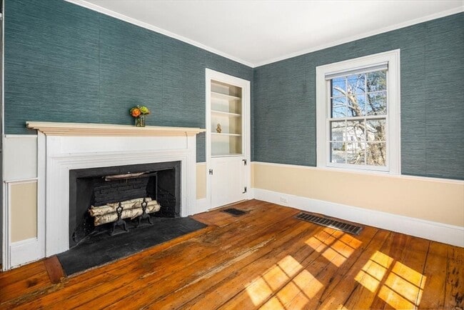 Building Photo - 224 South St