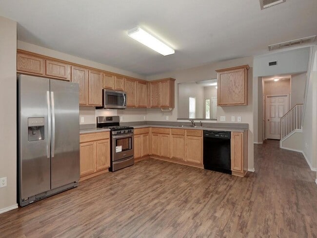 Building Photo - 153 Chesser