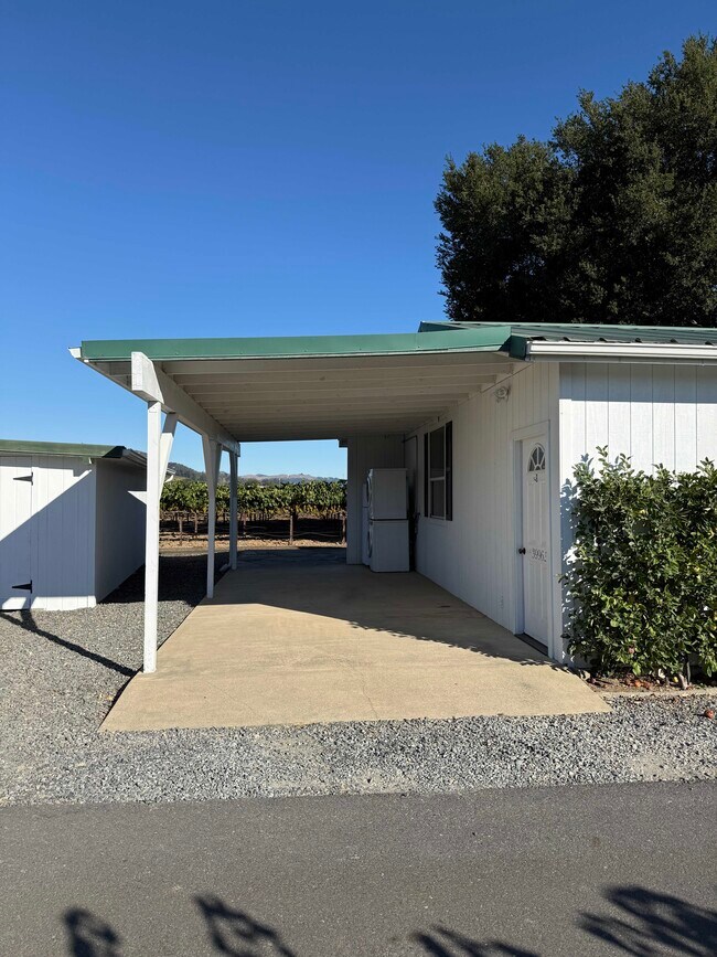 Building Photo - 3996 Dry Creek Rd