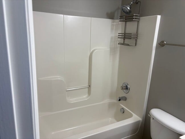 Building Photo - 5012 S Cross Point Ct