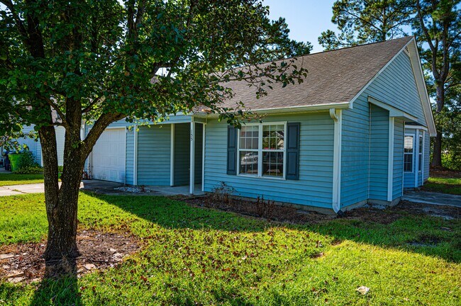 Building Photo - 155 Jer Mar Dr