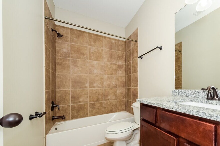 Building Photo - 125 Clay Hills Dr
