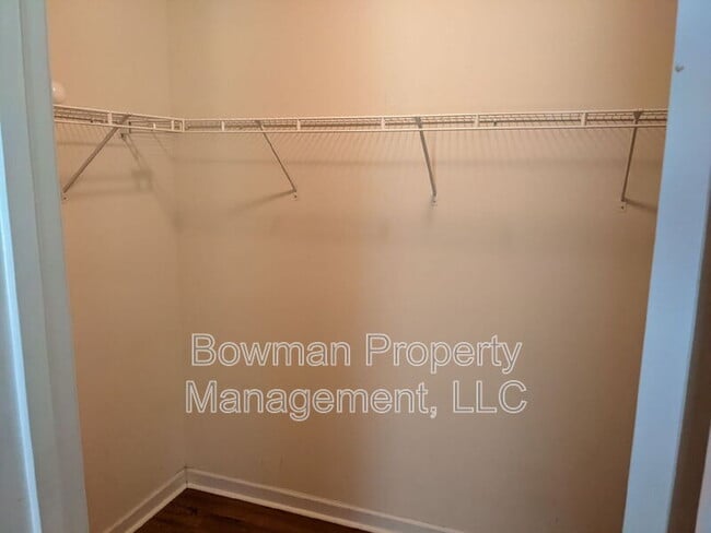 Building Photo - 503 Southern Ct