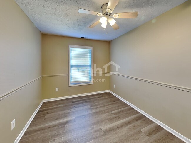 Building Photo - 368 Locust Forge Ln