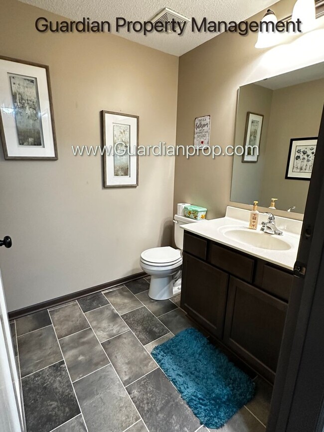 Building Photo - Lakeville Corner Unit, Walk out Patio, 2 Car Garage, W/D on Upper Level, 2.5 Baths