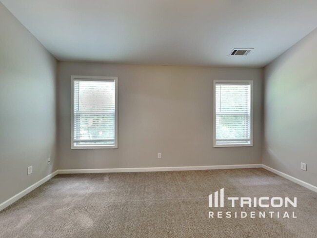Building Photo - 1851 Stoney Chase Dr