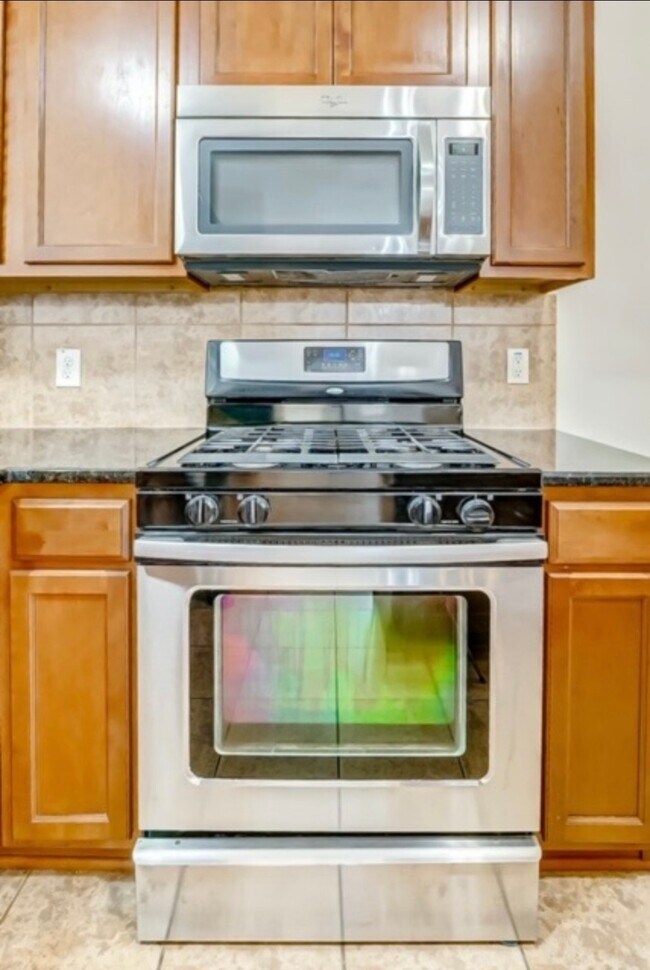 Building Photo - 8010 Atwood Hills Ln