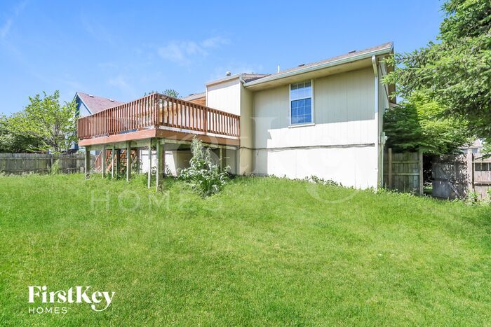 Building Photo - 211 Apple Blossom Ln