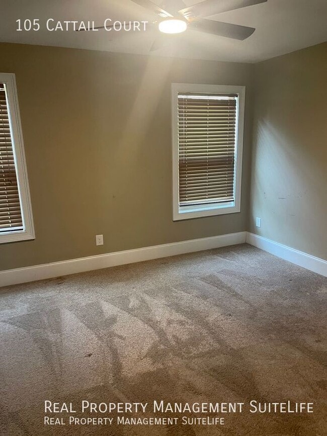 Building Photo - 105 Cattail Ct