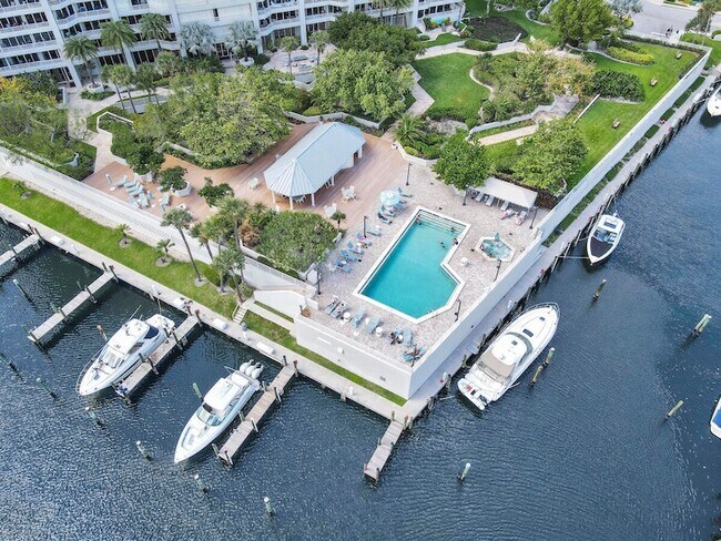Building Photo - 4201 N Ocean Blvd