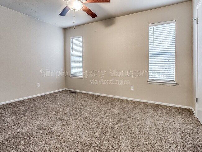 Building Photo - 10824 Admiral Dr