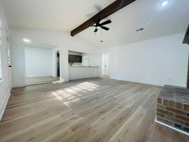 Building Photo - 2117 Pear Orchard Dr