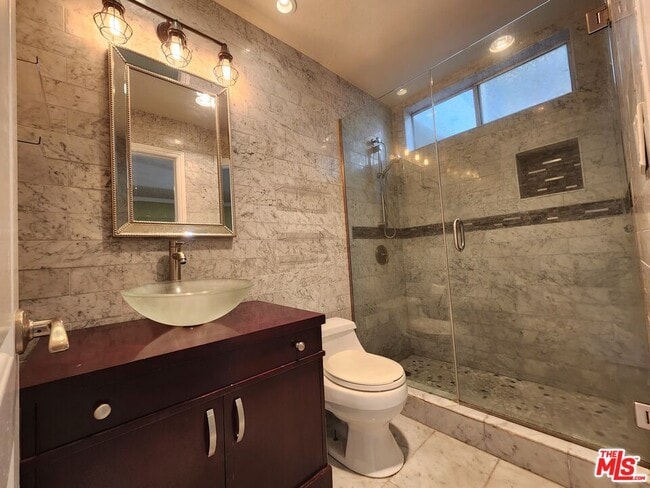 Building Photo - 11230 Peach Grove St