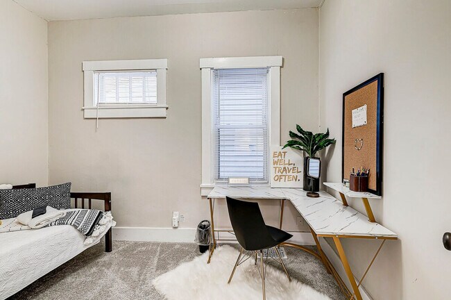 Building Photo - 611 Lincoln St