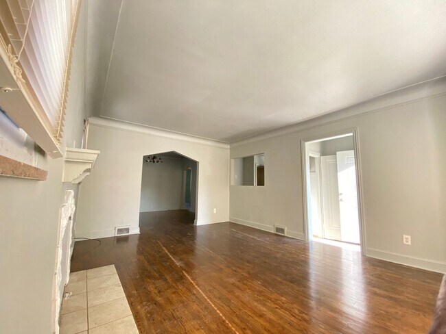 Building Photo - 5218 Bedford St