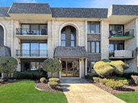 Building Photo - 10702 Keating Ave