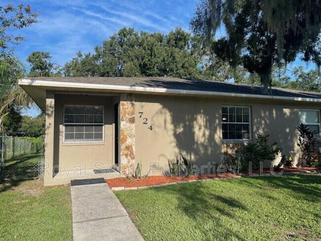 Primary Photo - 724 Zella Ln