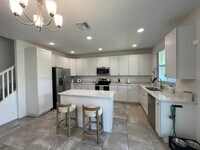 Building Photo - 12885 Trevi Isle