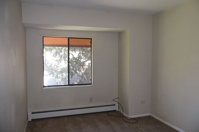 Building Photo - 3BR Fort Collins Gem – Where Comfort Meets...
