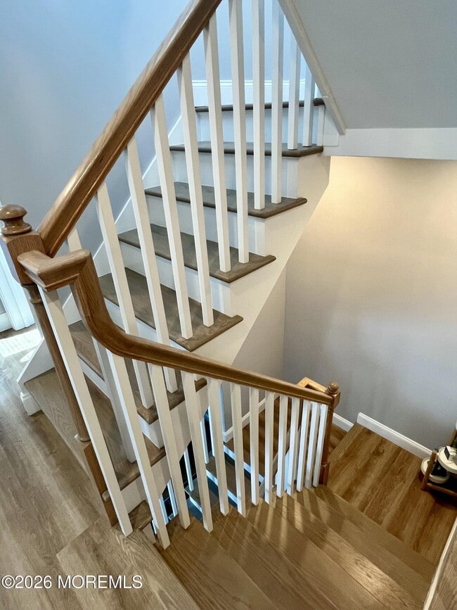 Building Photo - 127 Dewey Dr