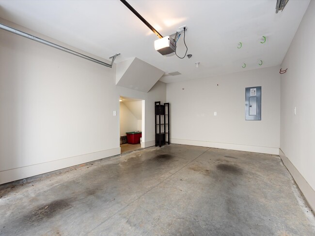 Building Photo - 237 Domain Way