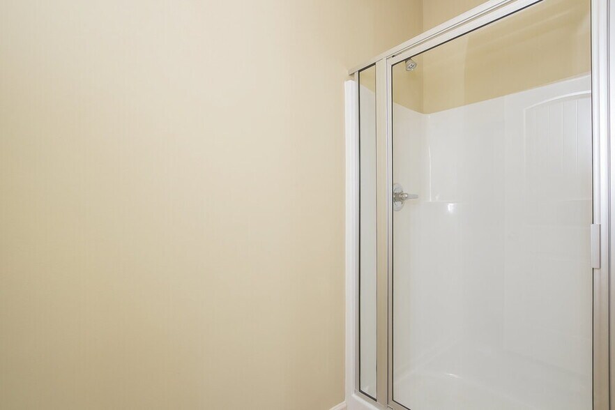 Building Photo - 534 Lobdale Falls Dr