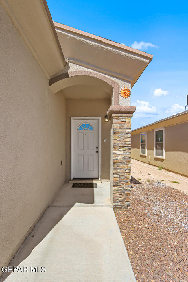 Building Photo - 14729 Oldenberg Ct