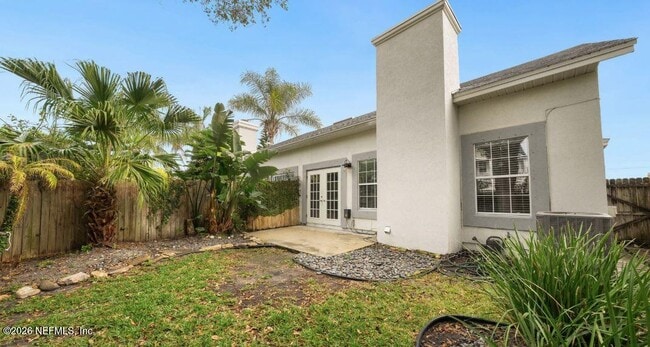 Building Photo - 629 10th Ave S