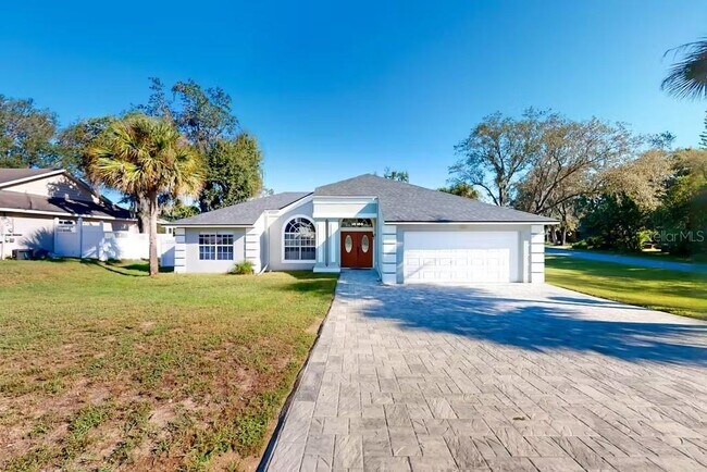 Building Photo - 102 Titan Dr