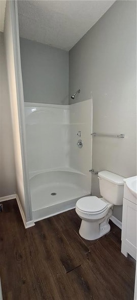 Building Photo - 2418 Jules St