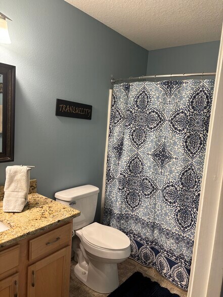 Building Photo - 454 Scrub Jay Dr