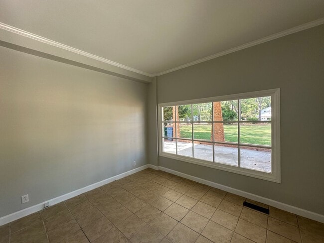 Building Photo - Fully Renovated Home with Unmatched Character