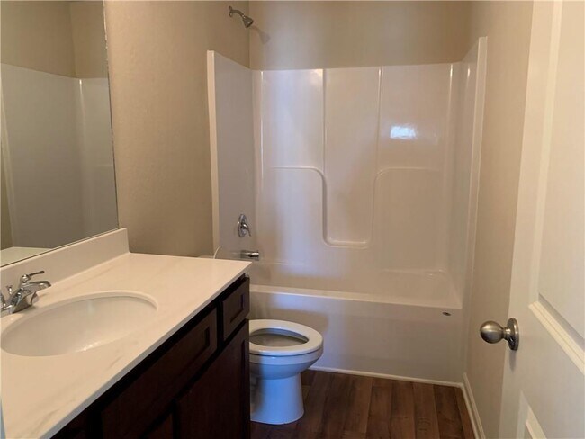 Building Photo - 929 Independence Ave