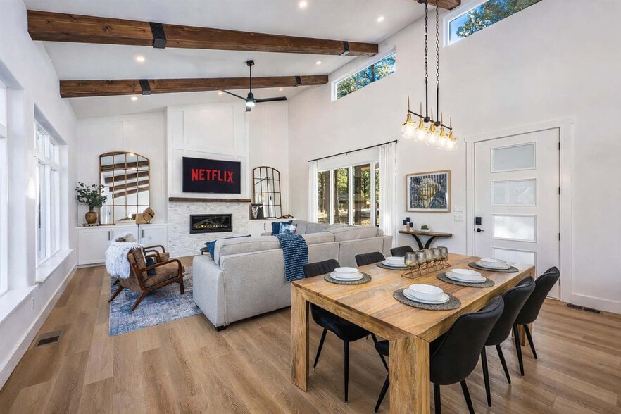 Building Photo - 3373 Mountain View Blvd