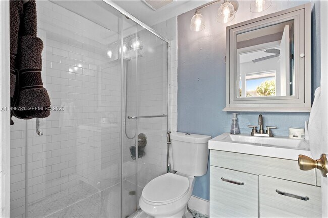 Building Photo - 1027 Pennsylvania Ave