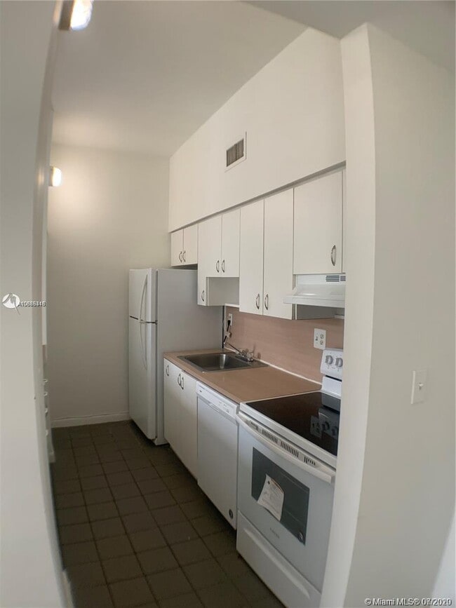 Building Photo - 7400 W 20th Ave