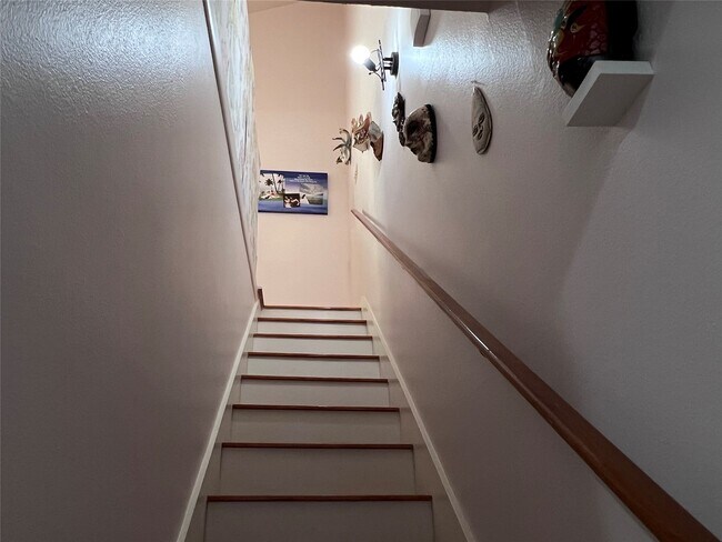 Building Photo - 2100 Commonwealth St