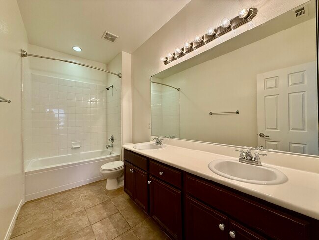 Building Photo - 13642 Pinnacle Way