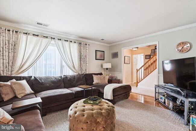 Building Photo - 4555 Lantern Pl