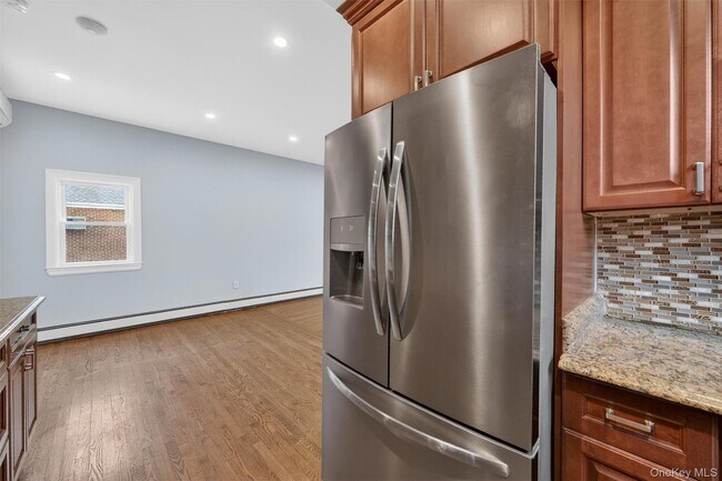 Building Photo - 92 Kimball Ave