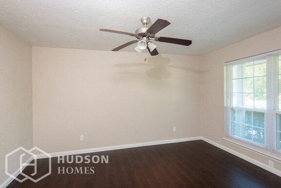 Building Photo - NOW AVAILABLE!! 1209 West Castlewood Avenu...