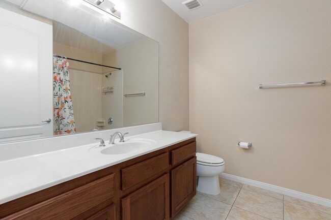 Building Photo - Partially Furnished Condo | Gourmet Kitchen, Pool & Fitness Center | 6-Month Lease Available