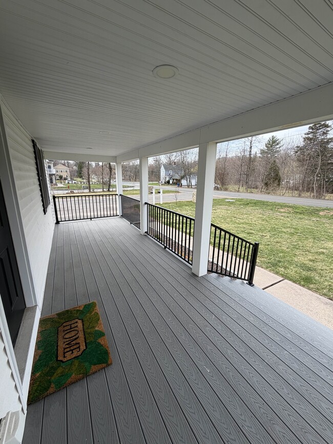 Building Photo - 309 Main St