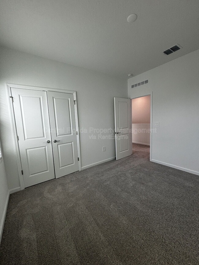 Building Photo - 7429 Ivy Tendril Ave