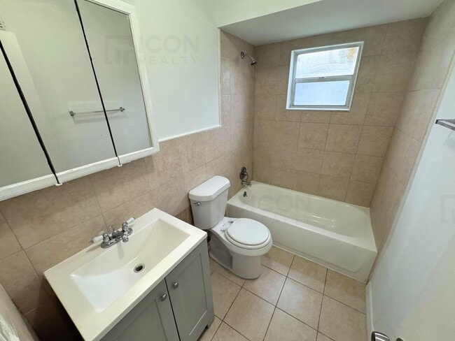 Building Photo - 6580 SW 20th St