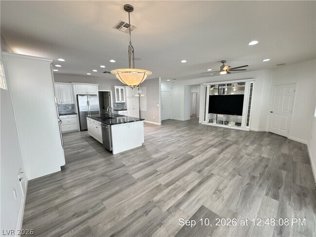 Building Photo - 1699 Rockcrest Hills Ave